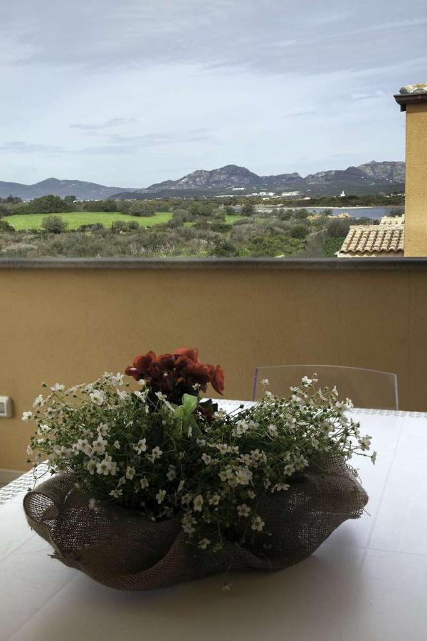Aria Di Vacanza - Gelsi Olbia Exteriör bild