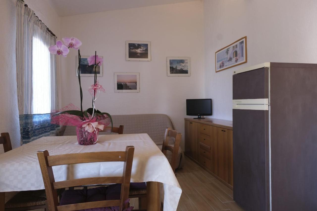 Aria Di Vacanza - Gelsi Olbia Exteriör bild