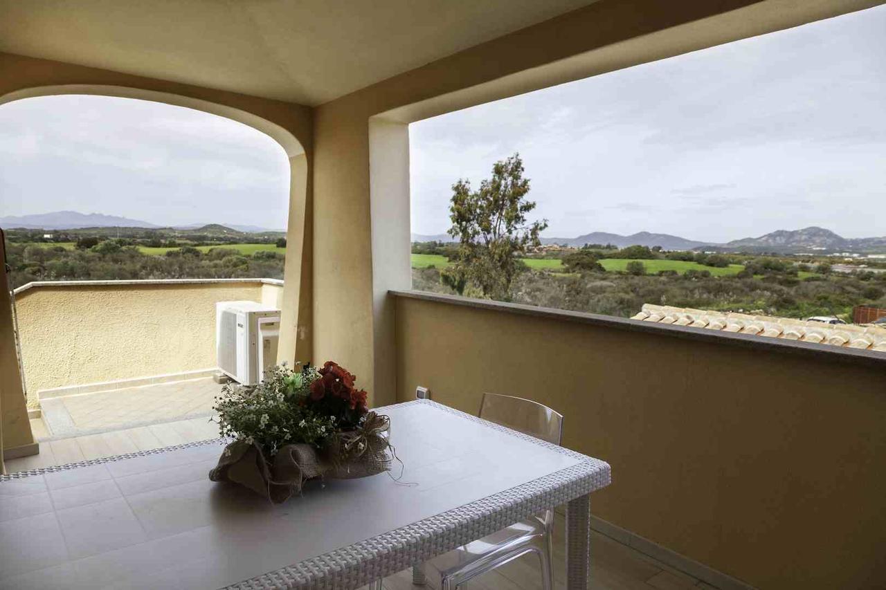 Aria Di Vacanza - Gelsi Olbia Exteriör bild