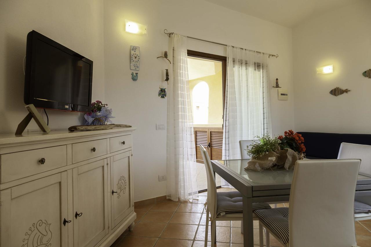 Aria Di Vacanza - Gelsi Olbia Exteriör bild